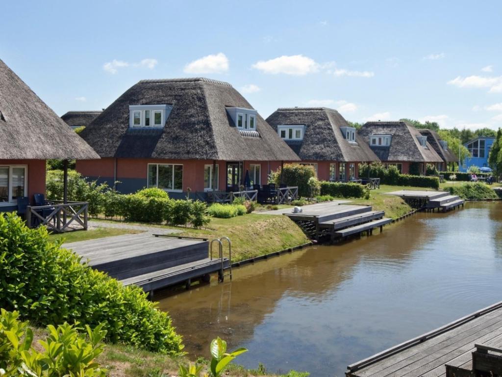 Hotel Landal De Bloemert Zuidlaren Exterior foto